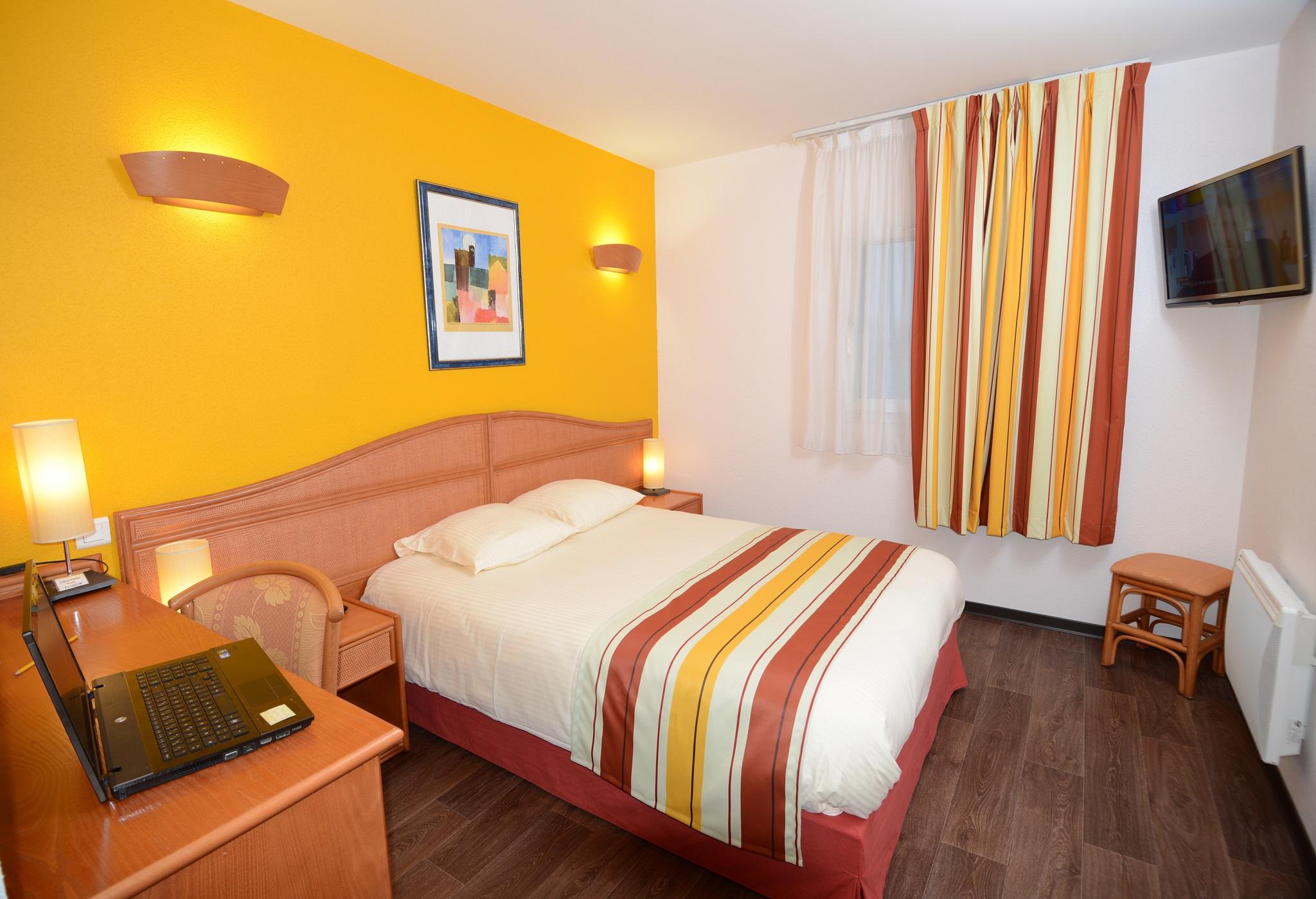 Hotel Roi Soleil Strasbourg Aéroport Holtzheim Exterior foto