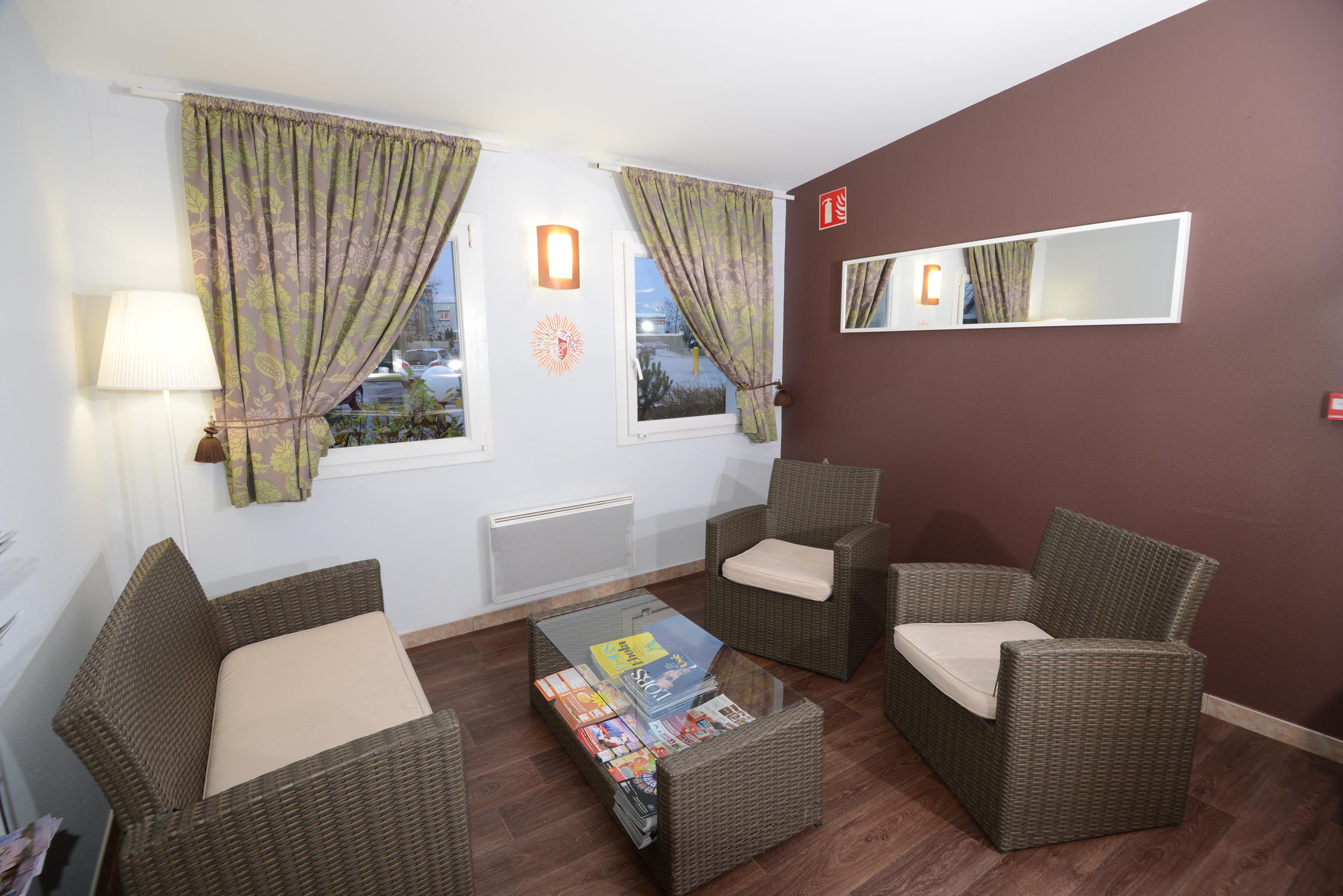 Hotel Roi Soleil Strasbourg Aéroport Holtzheim Exterior foto