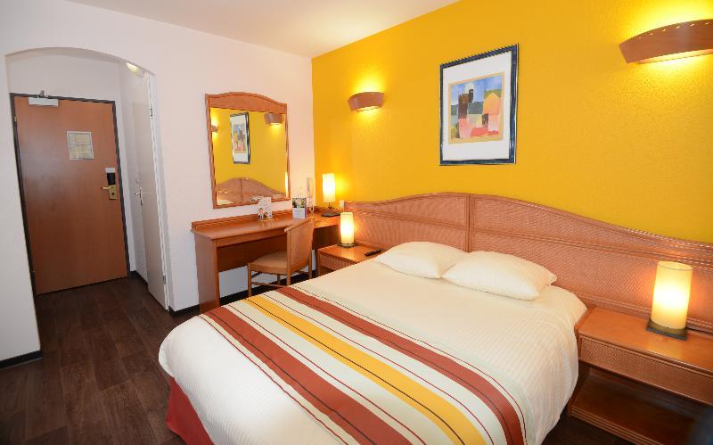 Hotel Roi Soleil Strasbourg Aéroport Holtzheim Exterior foto